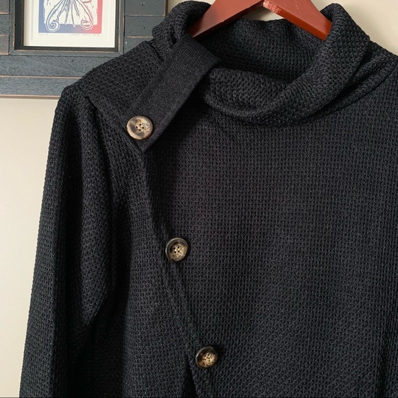 NWT 💎 Black Knitted Button Over-the-Head Cardigan - Picture 5 of 9